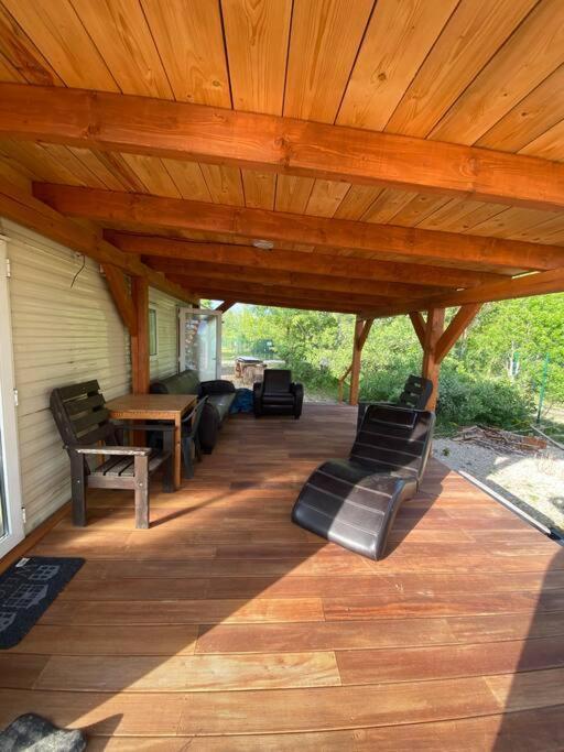 Retro House In Nature Šamorín المظهر الخارجي الصورة